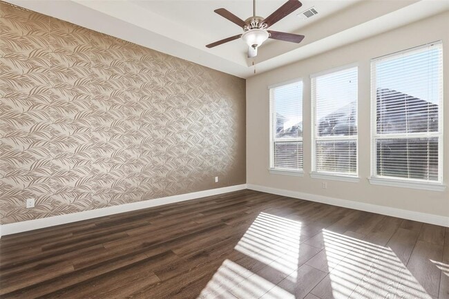 Building Photo - 3800 Empire Cv