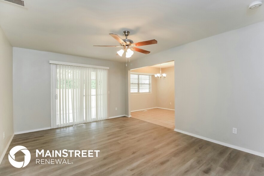 Building Photo - 808 Glenwood Dr