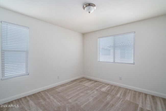 Building Photo - 1627 N 208th Ave