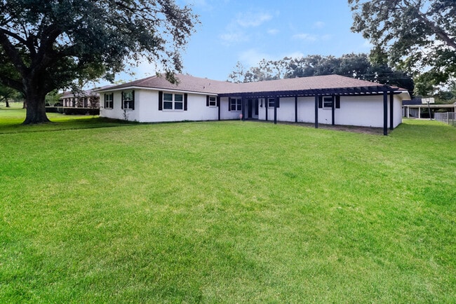 Building Photo - 1709 Richardson St