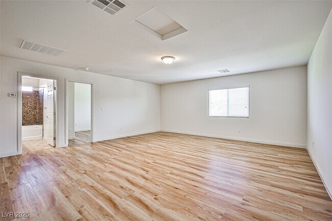 Building Photo - 6745 Philharmonic Ave