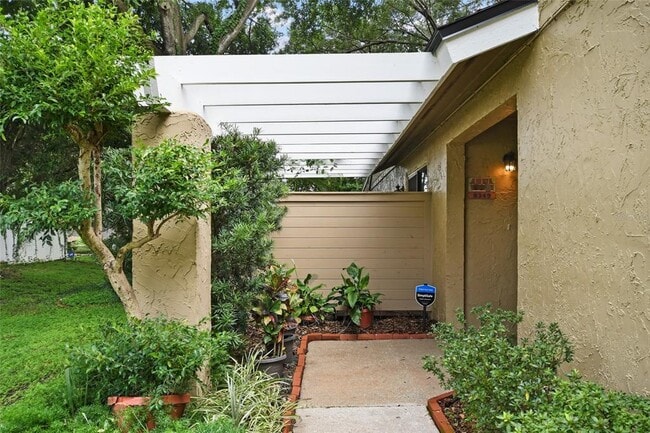 Building Photo - 8349 Citrus Chase Dr