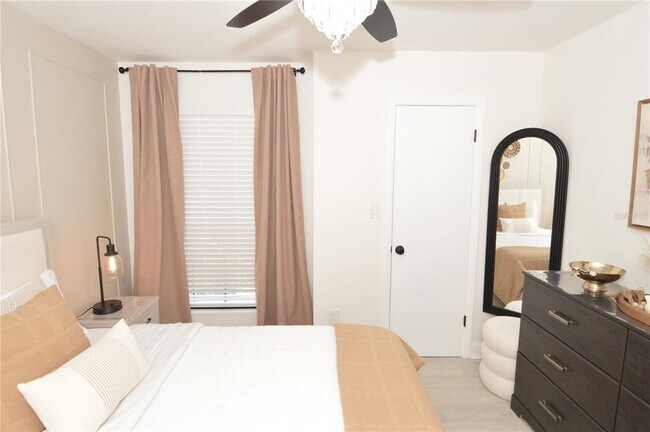 Building Photo - 8714 Mallard Reserve Dr
