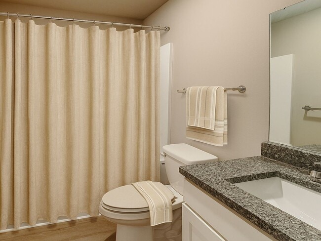 Building Photo - Charming 3BR/2BA Ranch Duplex w/ Garage – Colonial Gardens