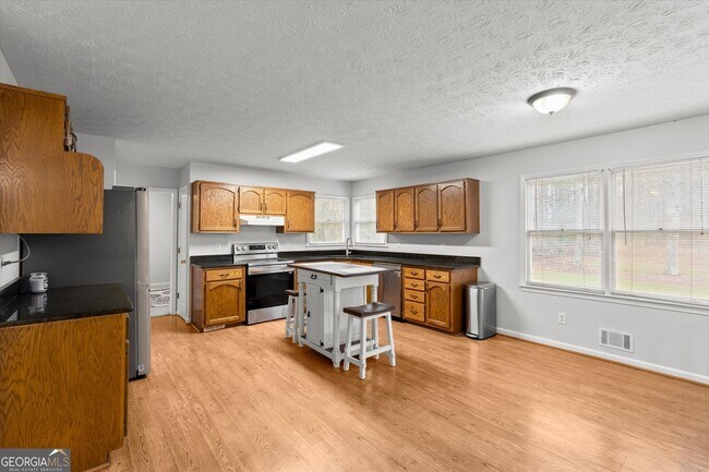 Building Photo - 115 Rockhurst Chase