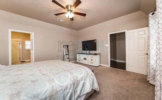 Building Photo - 1241 Kierre Loop