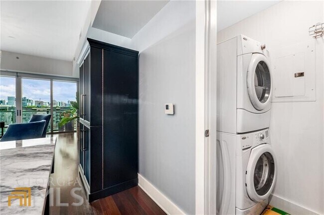 Building Photo - 1100 Howell Mill Rd NW