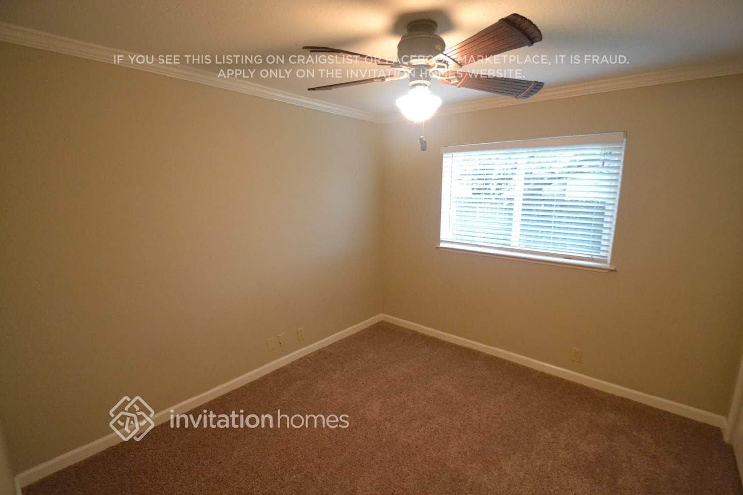 Building Photo - 1505 Lariat Loop
