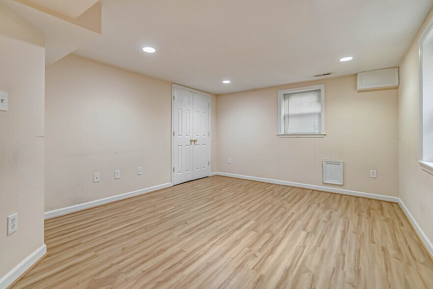 Building Photo - 4827 Indian Ln