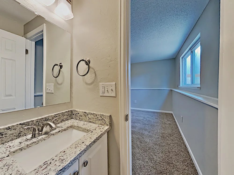 Building Photo - 54875 E Cornell Dr