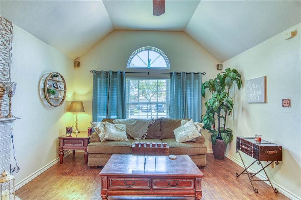 Family Room - 714 Saint Lucy Dr