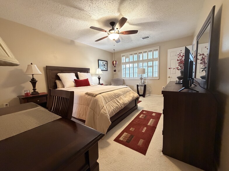 Building Photo - 9252 SW 136th Street Cir