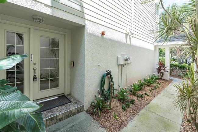 Building Photo - 1359 Curlew Rd