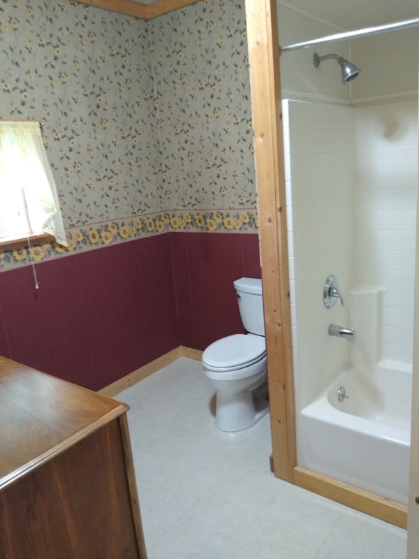 Building Photo - 565 Tiffany Ln