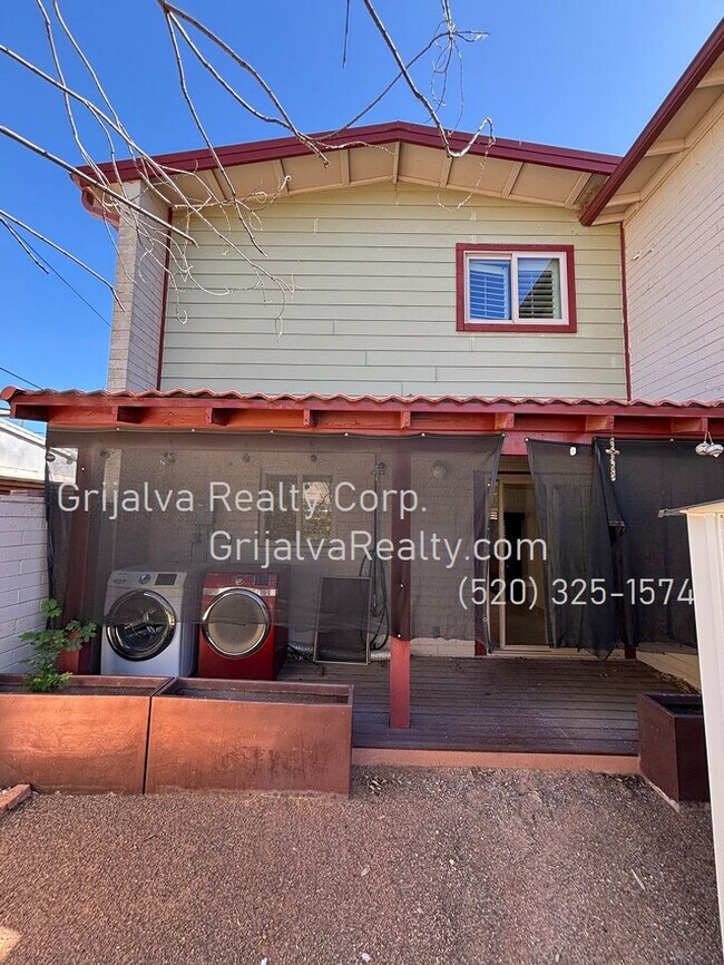 Building Photo - 1444 S Palo Verde Ave