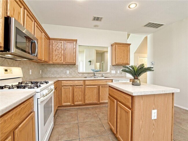 Building Photo - 1117 Rawhide Trail