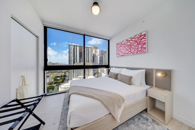 Building Photo - 36 NE 2nd St