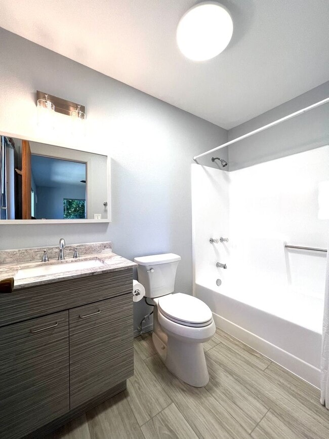 Building Photo - Beautifully Remodeled Single Family Home in Maili
