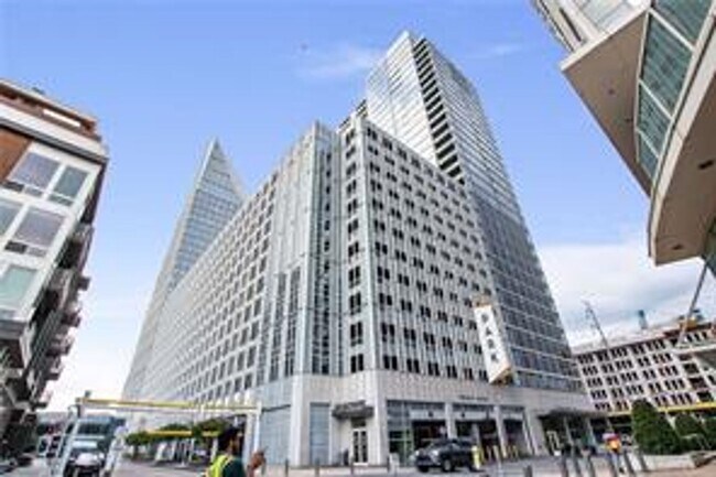 Building Photo - Furnished Luxury Buckhead Condo - Walk to EVERYTHING