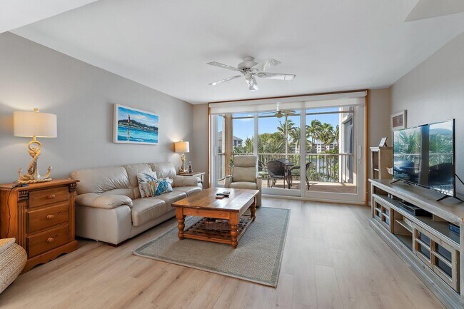 Building Photo - 353 S US Hwy 1