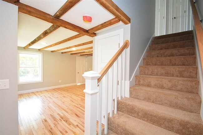 Building Photo - 53 1st NH Turnpike