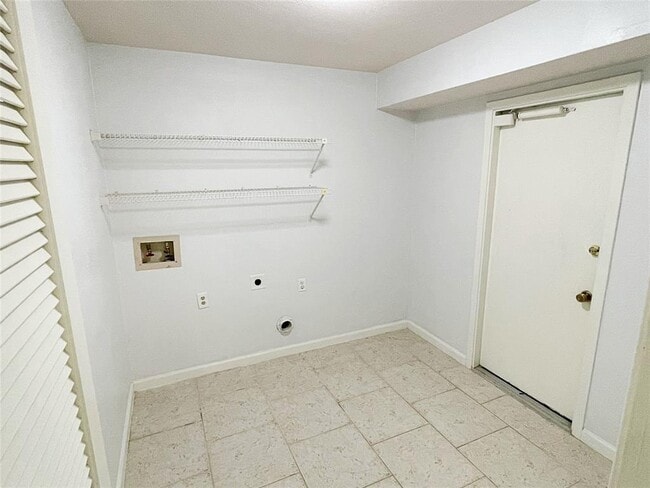 Building Photo - 14423 Cypress Leaf Dr