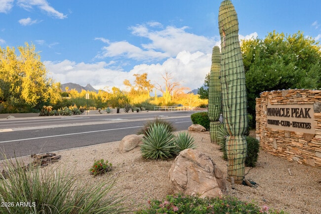 Building Photo - 8406 E Calle Buena Vista