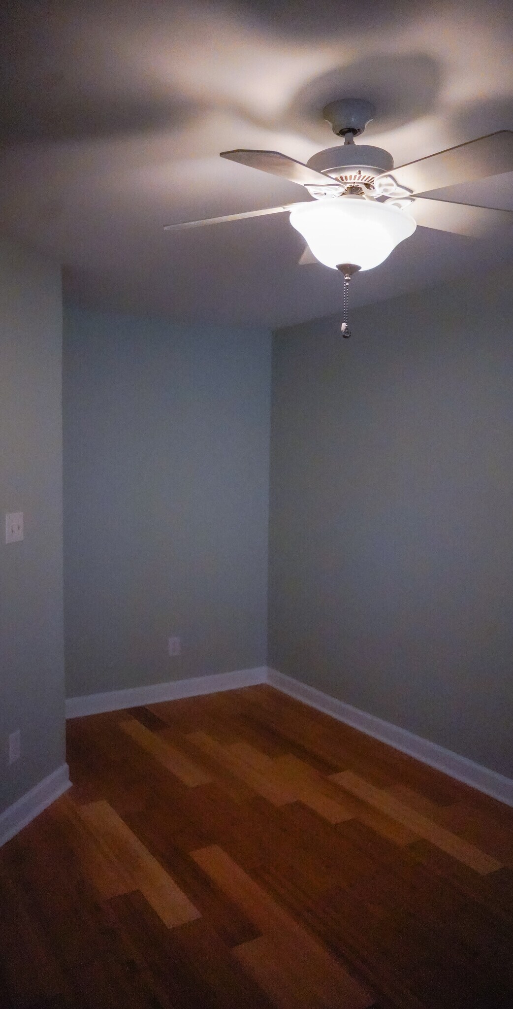 Building Photo - 3801 Lake Point Cir