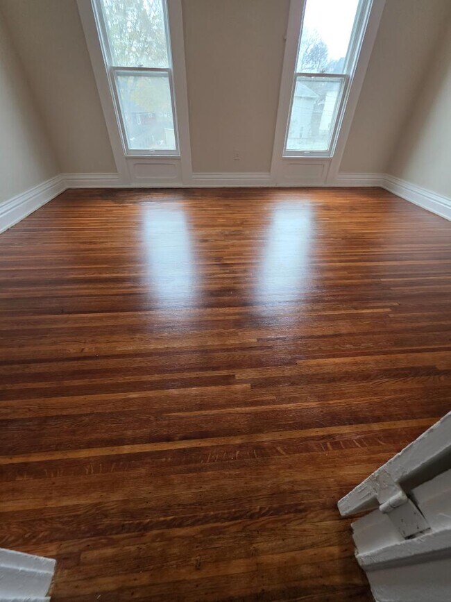 Building Photo - 19 Taylor St