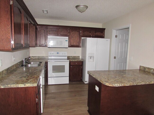 Building Photo - 2680 Moonlite Dr