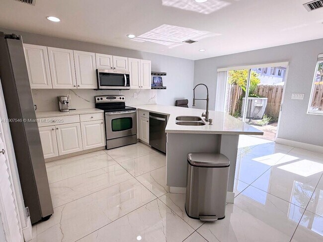 Building Photo - 11612 NW 51st Terrace