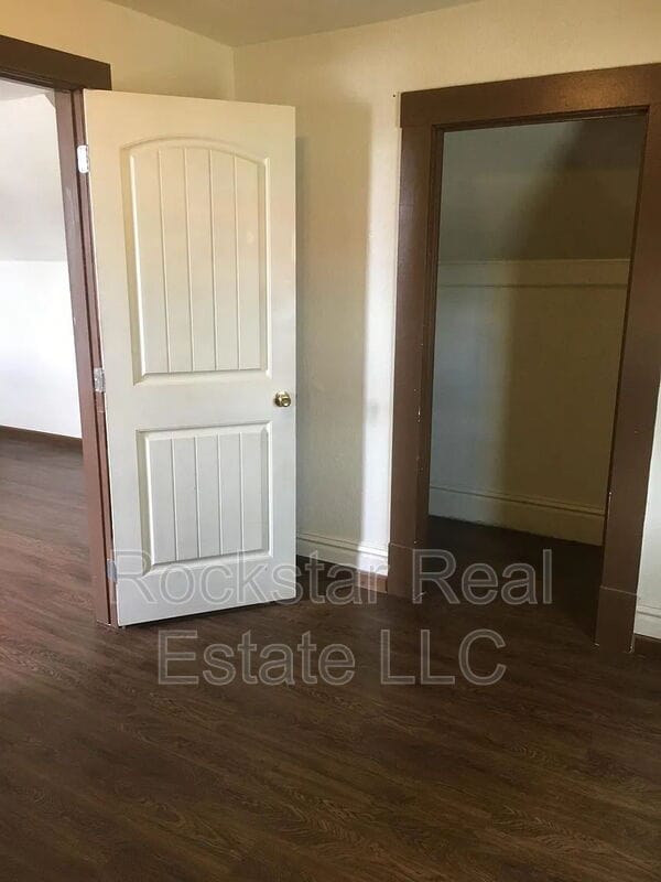 Building Photo - 2017 N Hamilton St