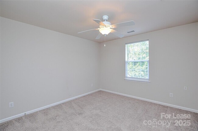 Building Photo - 1008 Millbank Dr