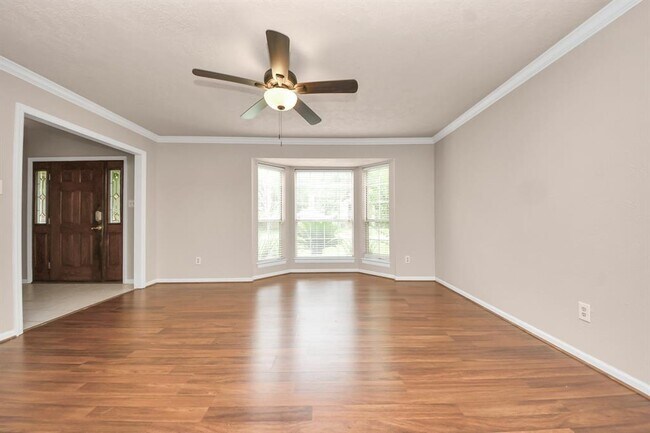 Building Photo - 4907 Echo Falls Dr