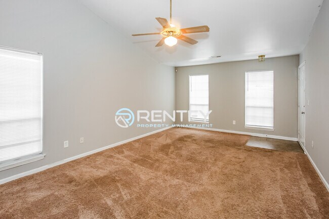 Building Photo - 1630 Pamela Lorraine Dr