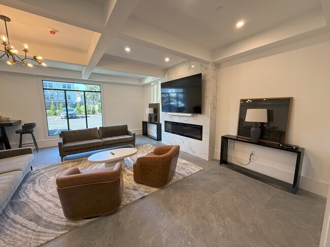 Building Photo - 211 Ferry Blvd