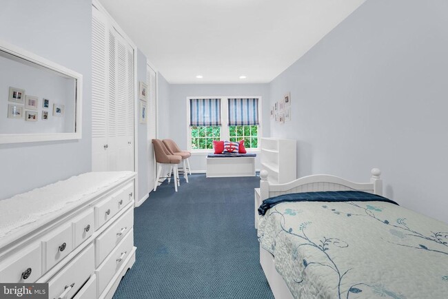 Building Photo - 2708 N Kensington St