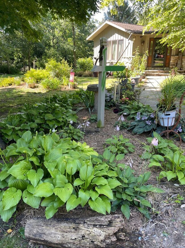 Building Photo - 14838 Kendall Ct