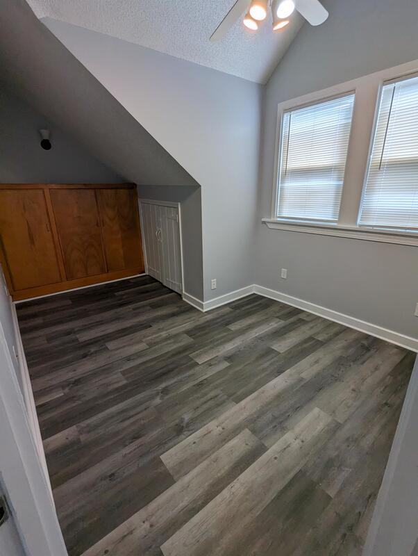 Building Photo - 359 Oak St