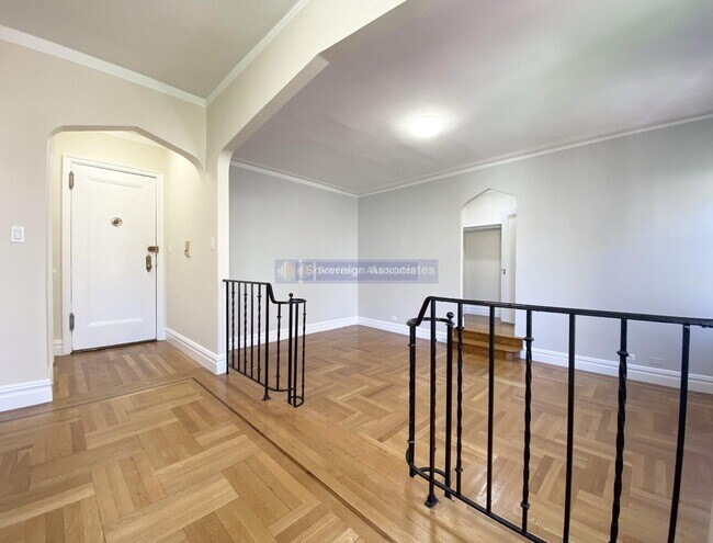 Building Photo - 567 Fort Washington Avenue