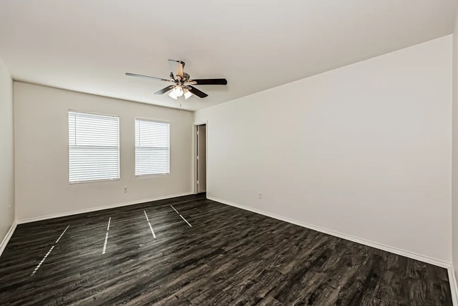 Building Photo - 6831 Brookglen Ln