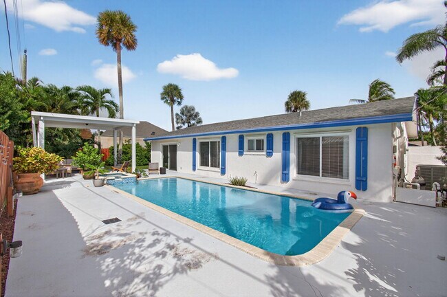 Building Photo - 802 Mallard Dr