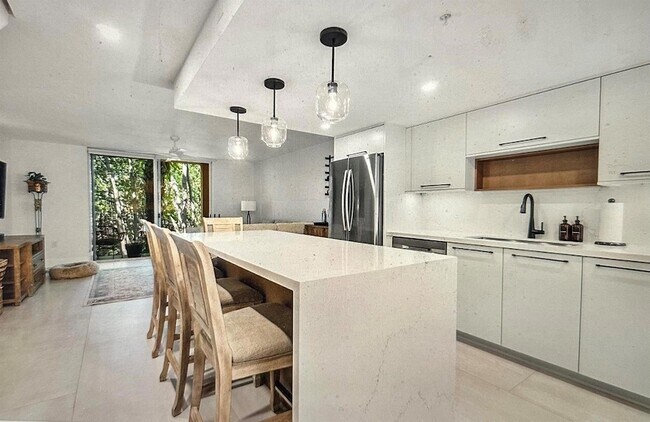 Building Photo - 1100 Scotia Dr