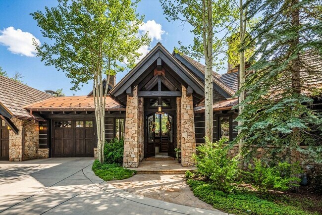 Building Photo - 27 Nighthawk Dr