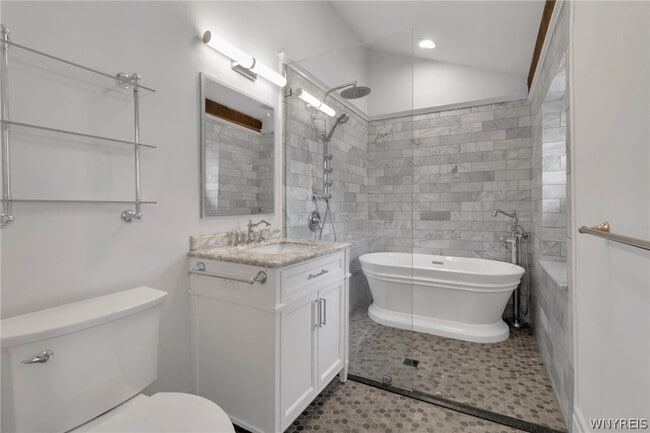 Building Photo - 9060 Main St