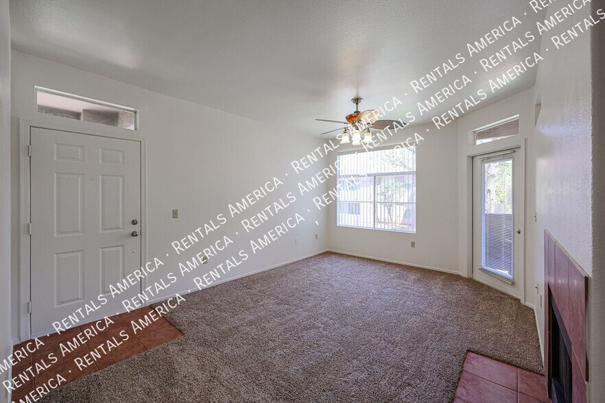 Building Photo - 3830 E Lakewood Pkwy E