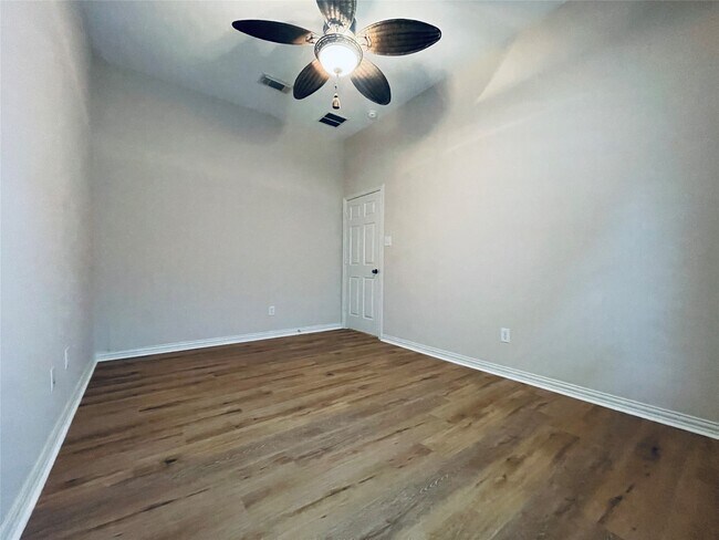 Building Photo - 23411 Desert Gold Dr