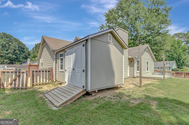Building Photo - 506 Iris Glen