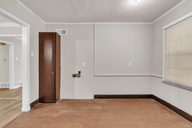 Building Photo - 800 Lydgate Rd
