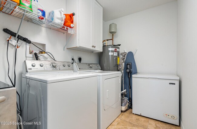 Building Photo - 499 Bayard Ave NE